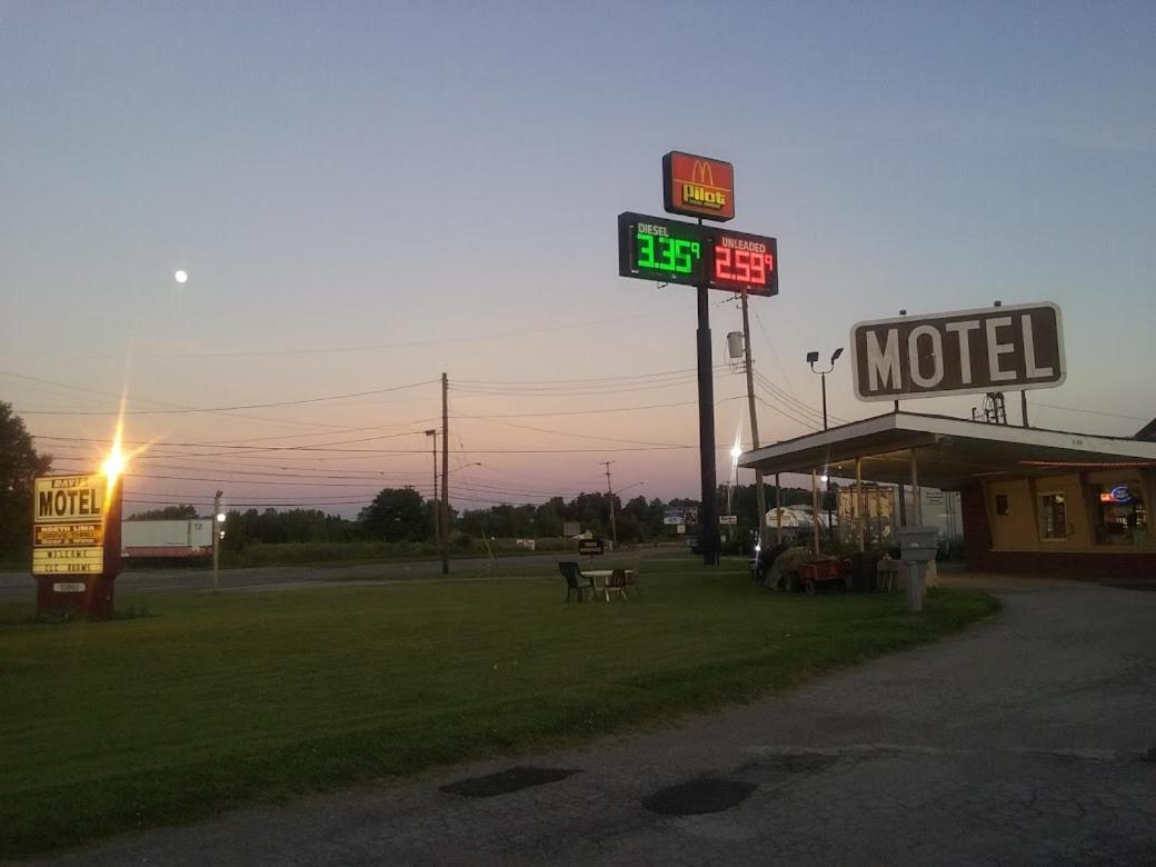 Davis Motel North Lima Esterno foto