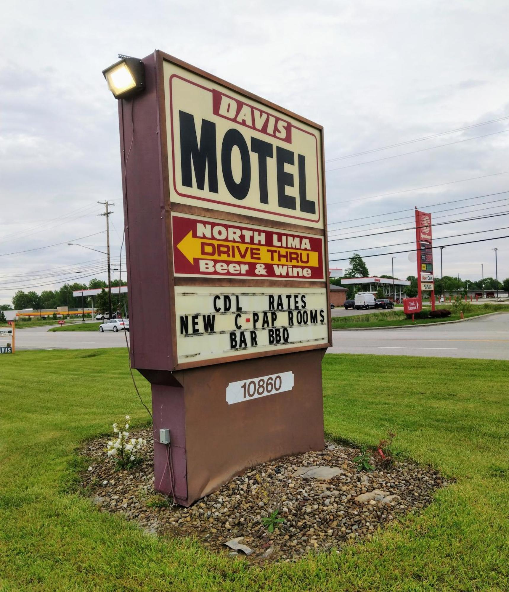 Davis Motel North Lima Esterno foto