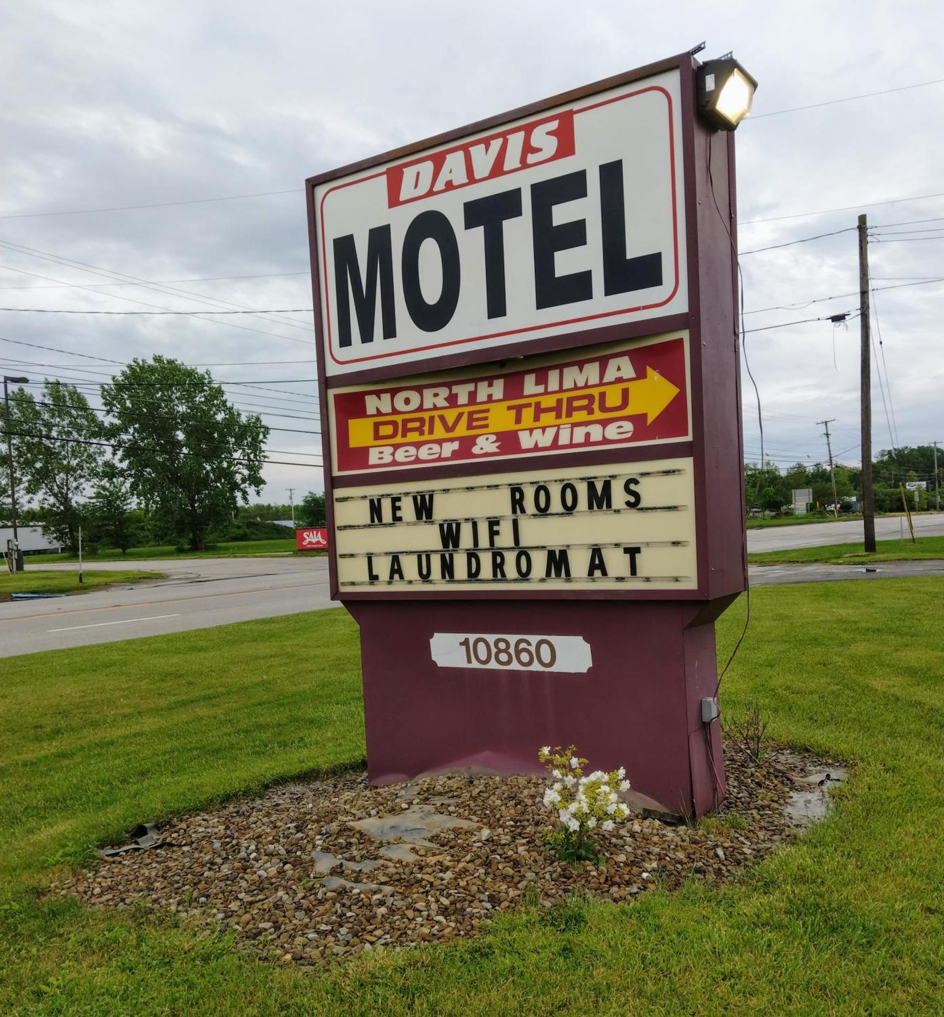 Davis Motel North Lima Esterno foto